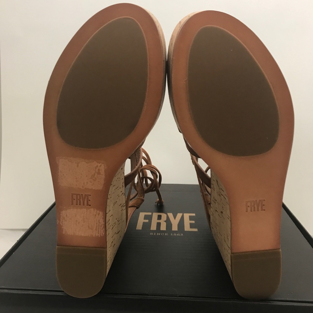 🌺Frye Heather Gladiator Platform - 7 - Picture 4 of 5
